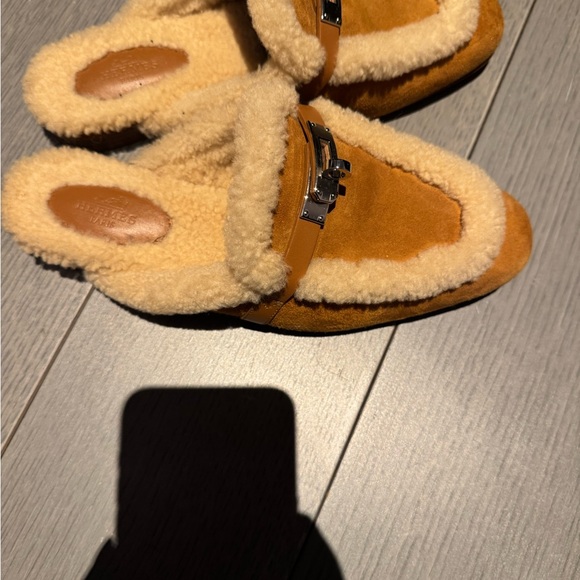 Hermes Tan Suede Shearling-Trim Loafer Mules with Silver Hardware - Picture 3 of 6